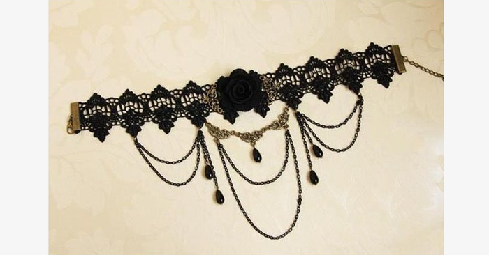 Dark Rose Choker