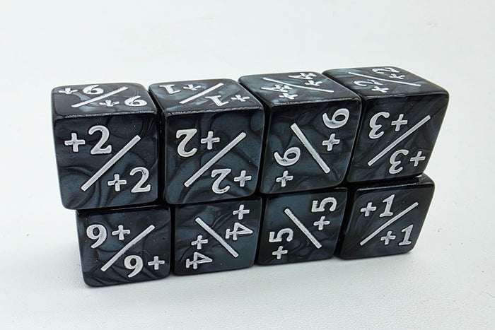 Pearl Black with White +1/+1 Magic Counters Plastic Dice Foam Brain Games