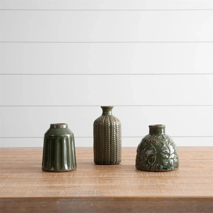 TEXTURED BUD VASE